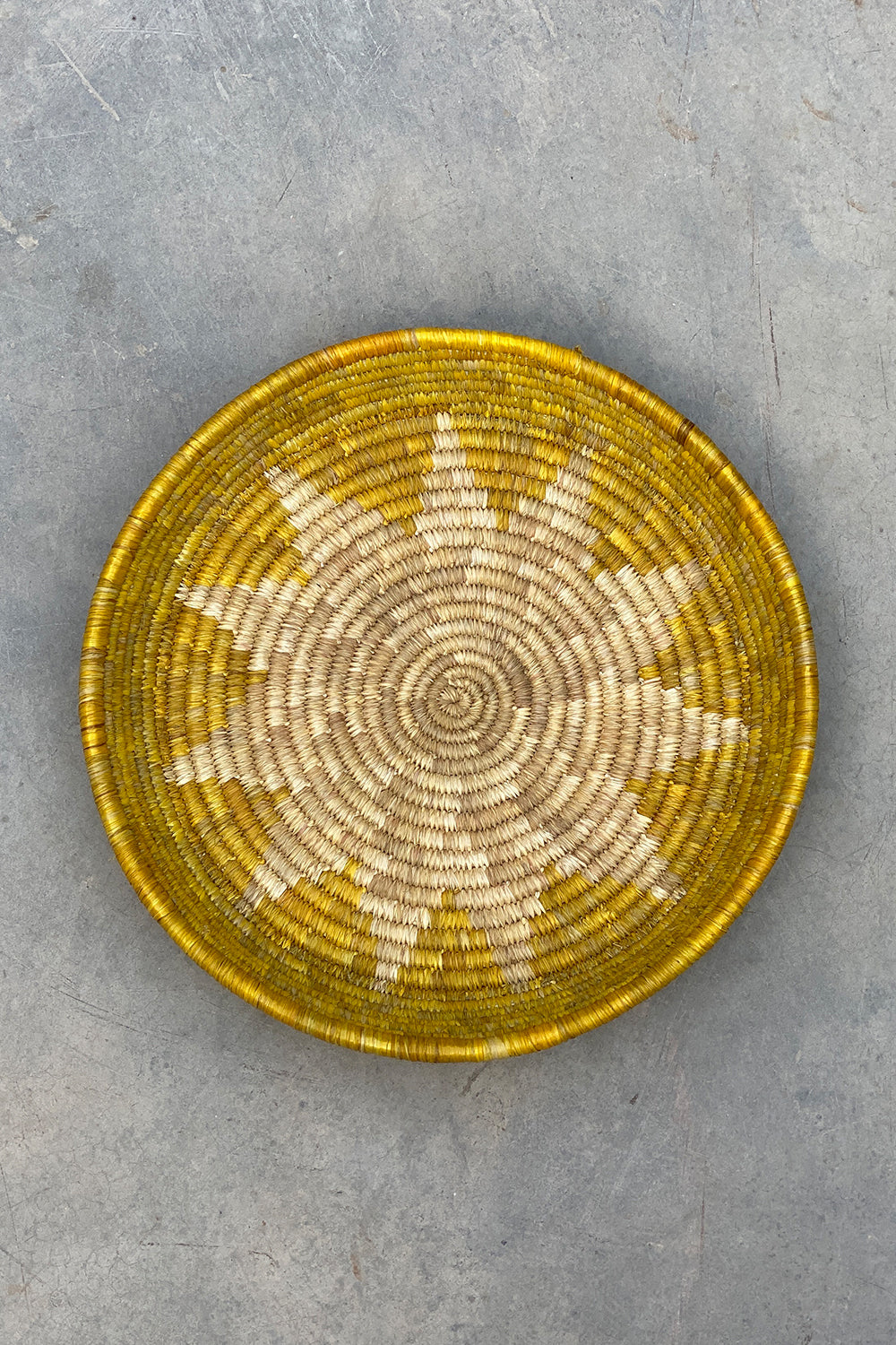 Masai Moonj Round Yellow Star Tray