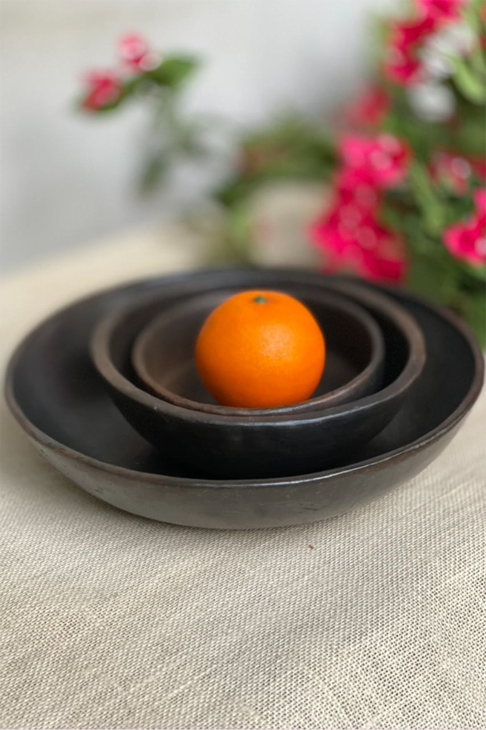Dani Black Pottery Salad Bowl Set- Set of 6
