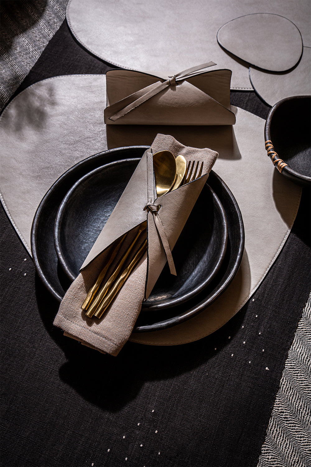 Artem Off-White Napkin & Cutlery Wrap Set of 2